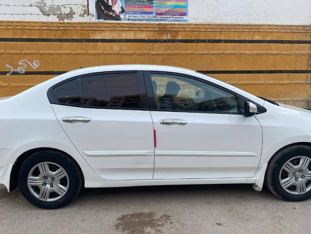 honda-city-2018-big-7
