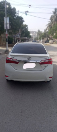 toyota-corolla-altis-x-manual-16-big-8