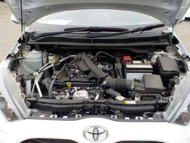 toyota-yaris-g-big-8