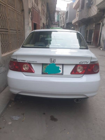 honda-city-ivtec-2006-big-1