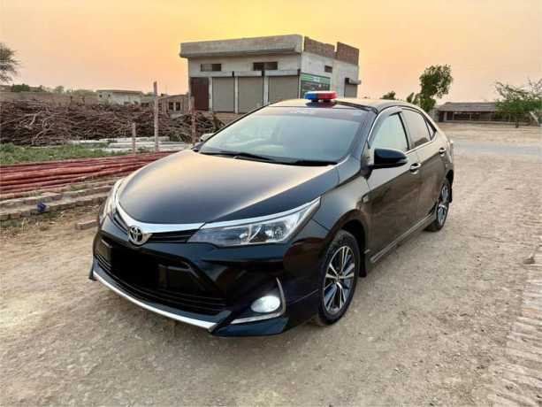 toyota-corolla-altis-2018-big-3
