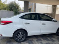 toyota-yaris-atix-15-cvt-2023-small-3