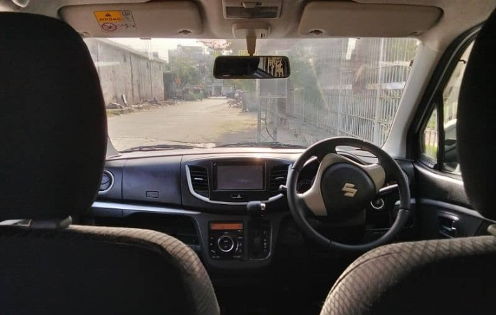 suzuki-wagon-r-stingray-2013-big-5