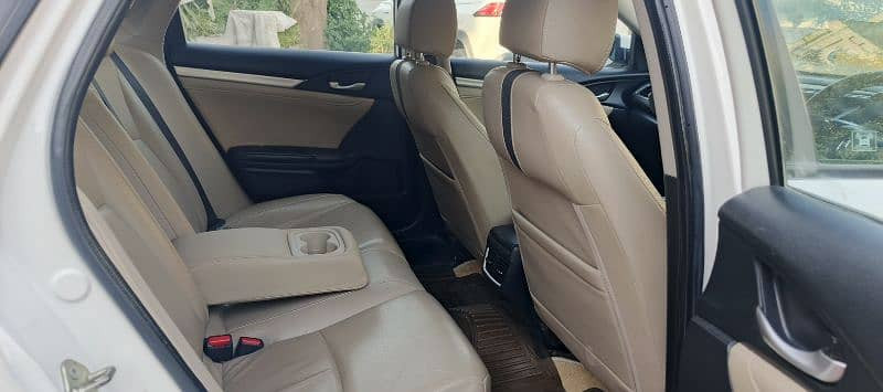 honda-civic-oriel-2020-big-5