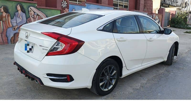 honda-civic-oriel-2020-big-2