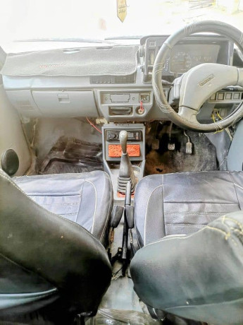suzuki-mehran-vx-2012-big-12