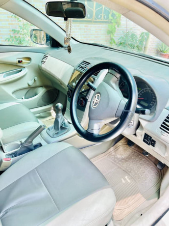 toyota-corolla-xli-2011-big-2