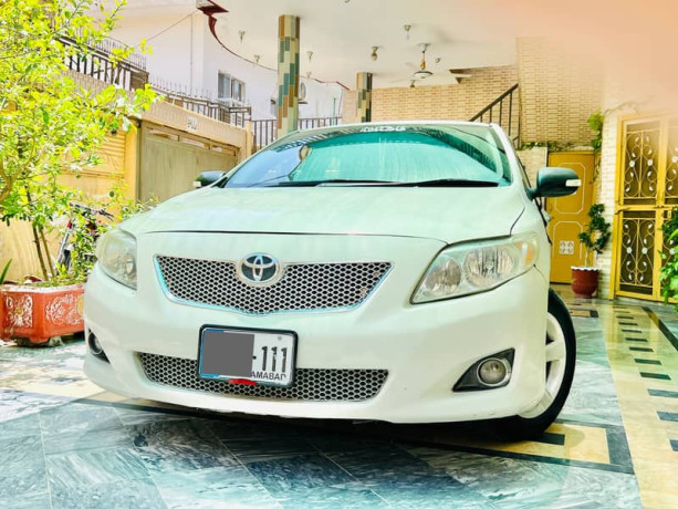 toyota-corolla-xli-2011-big-8