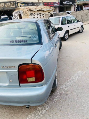 suzuki-baleno-20032004-big-6