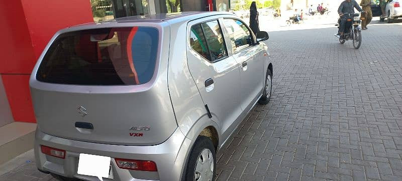 suzuki-alto-20212022-big-4
