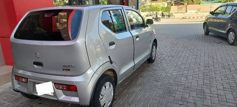 suzuki-alto-20212022-big-7