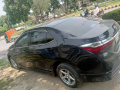 toyota-corolla-gli-13-small-2