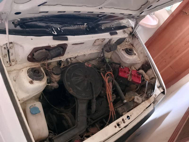 suzuki-mehran-vxr-1989-big-4