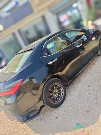 toyota-corolla-gli-2016-big-3