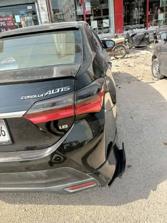 toyota-corolla-gli-2016-big-6