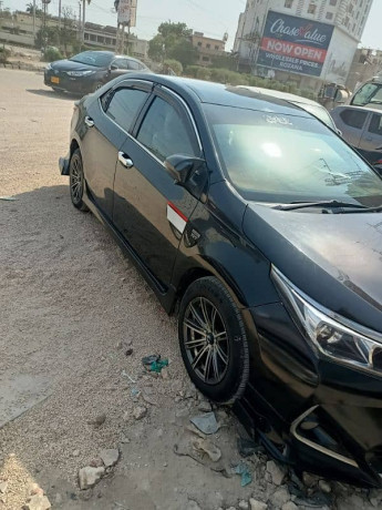 toyota-corolla-gli-2016-big-8