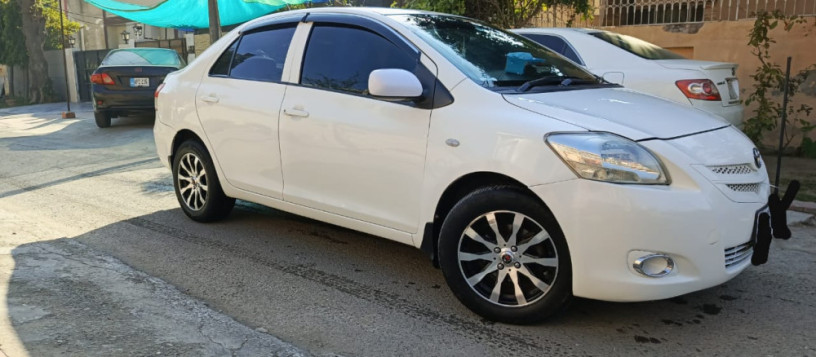 toyota-belta-available-for-sale-big-4