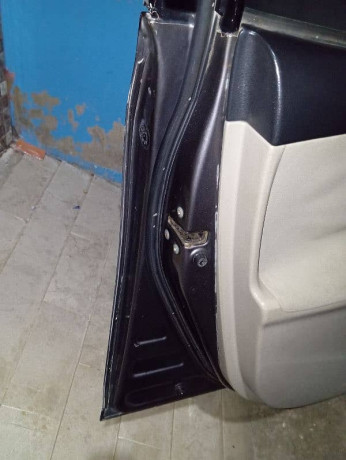 toyota-corolla-gli-2013-big-8