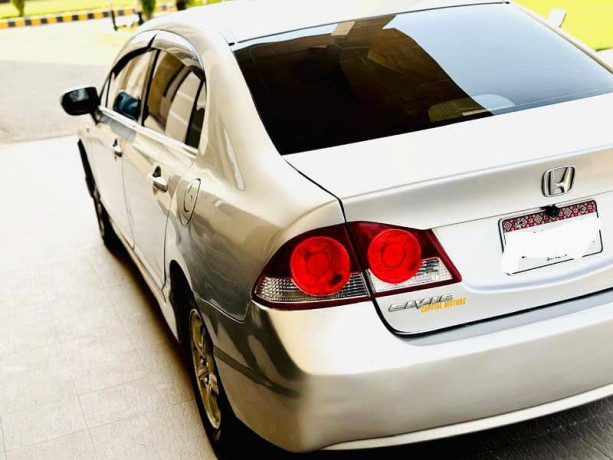 honda-civic-vti-2009-big-6