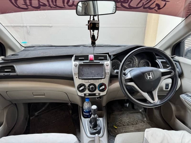 honda-city-aspire-2015-big-7