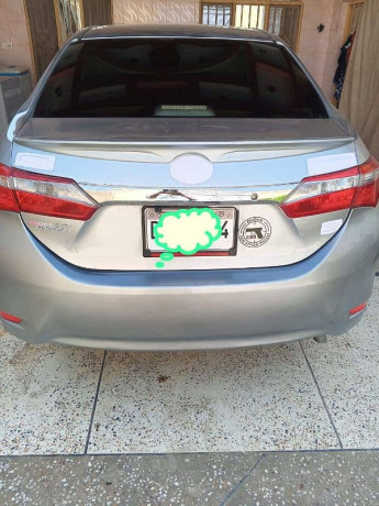 toyota-corolla-gli-2015-big-5
