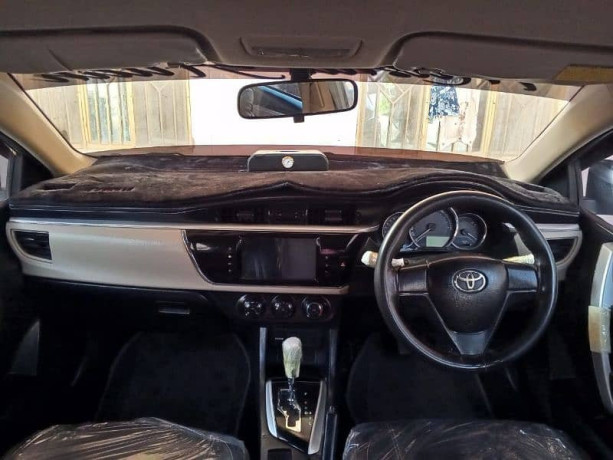 toyota-corolla-gli-2015-big-9