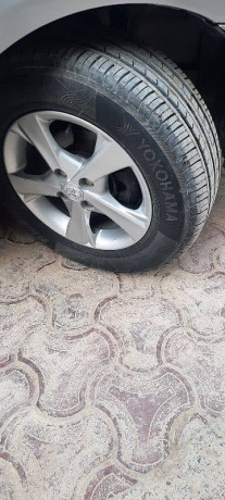 toyota-corolla-axio-2007-big-19