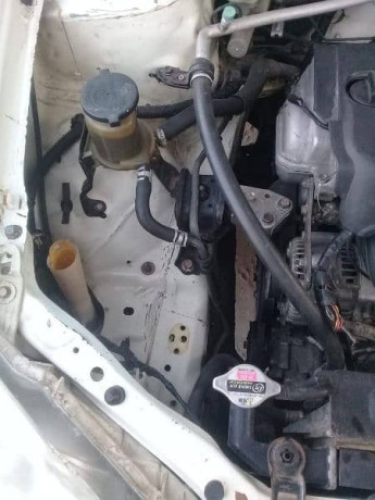 corolla-xli-converted-gli-2006-big-15