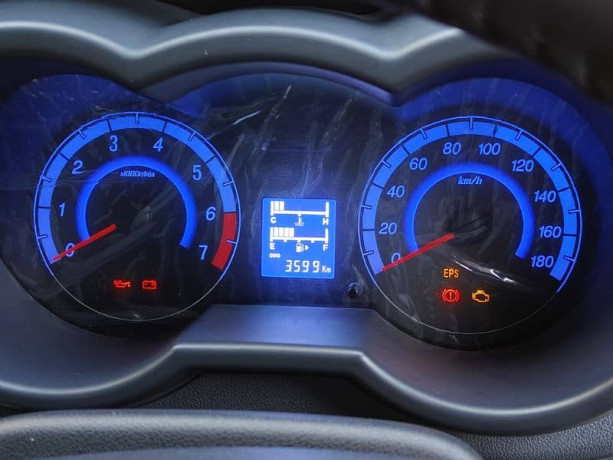 changan-karvaan-12l-2025-big-13