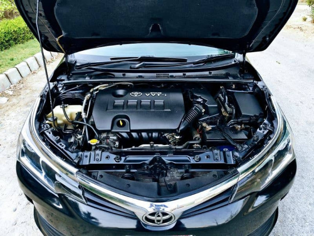 toyota-corolla-altis-16cc-model-2018aug-original-black-beauty-big-8