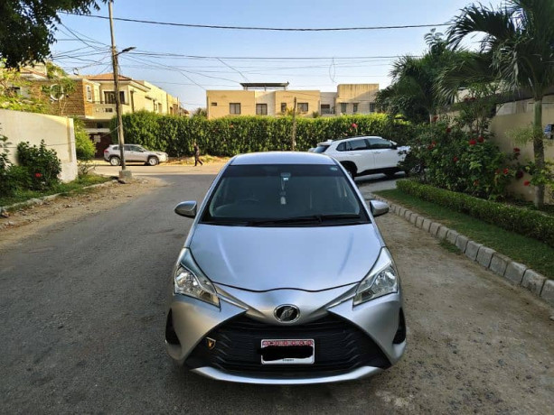 toyota-vitz-f-10-safety-edition-111-push-start-model-201823-b2b-big-1