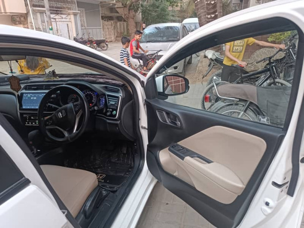 honda-city-aspire-2022-big-8