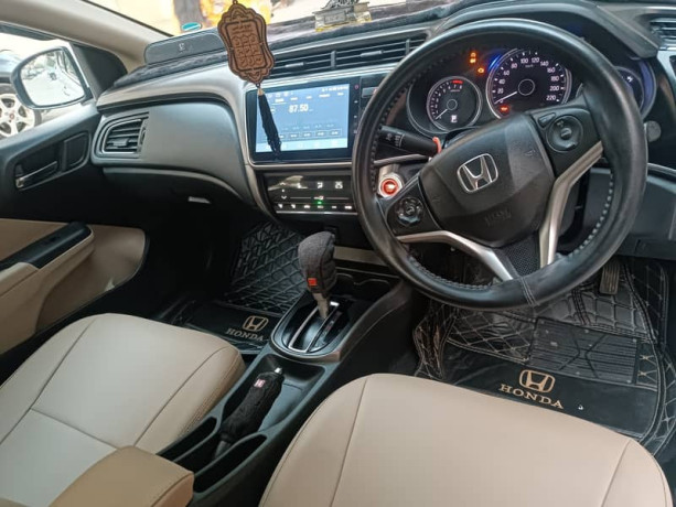 honda-city-aspire-2022-big-7