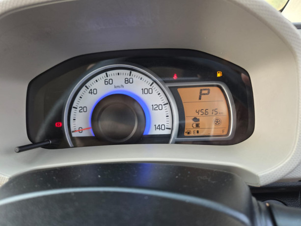 suzuki-alto-vxr-big-10