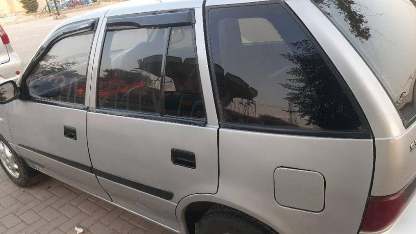 suzuki-cultus-vxr-2005-model-big-1