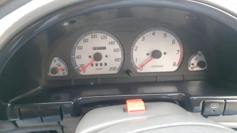 suzuki-cultus-vxr-2005-model-big-9