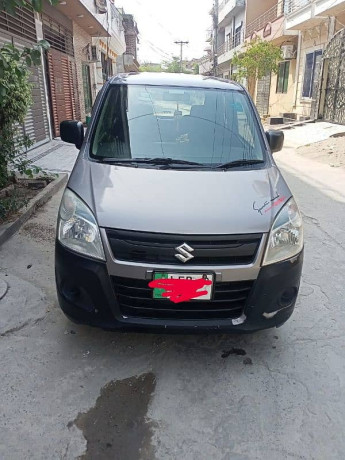 suzuki-wagon-r-2019-big-0