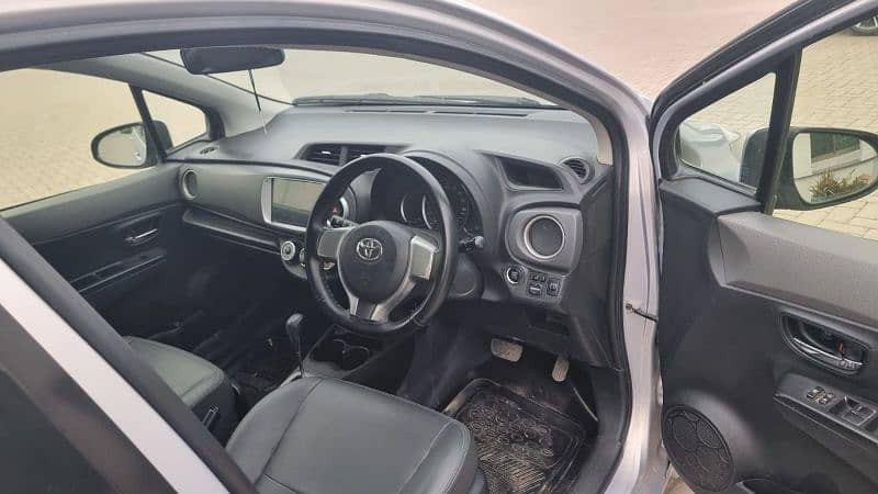 toyota-vitz-2016-big-2