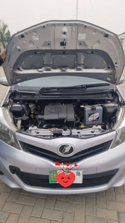 toyota-vitz-2016-big-5