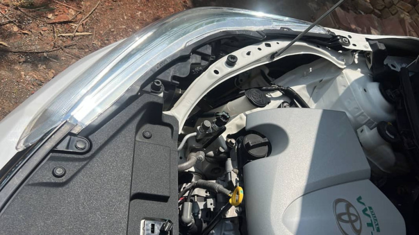 toyota-yaris-2021-13-cvt-i-ativ-big-2