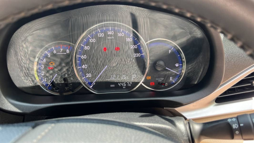 toyota-yaris-2021-13-cvt-i-ativ-big-4