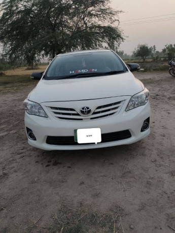 toyota-corolla-xli-2011-big-8