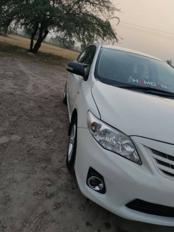 toyota-corolla-xli-2011-big-7