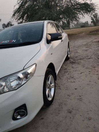 toyota-corolla-xli-2011-big-6