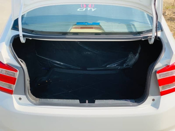 honda-city-ivtec-2021-big-14