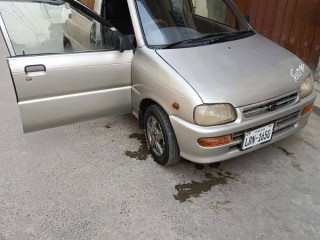 daihatsu-cuore-2004