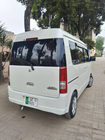 suzuki-every-wagon-2014-big-0