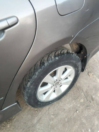 toyota-altis-grande-2010-big-12