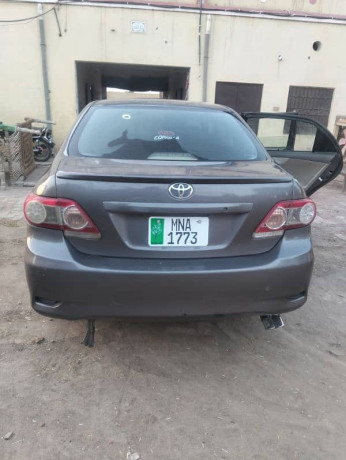toyota-altis-grande-2010-big-1