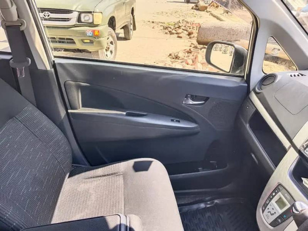 daihatsu-move-20142018-big-11